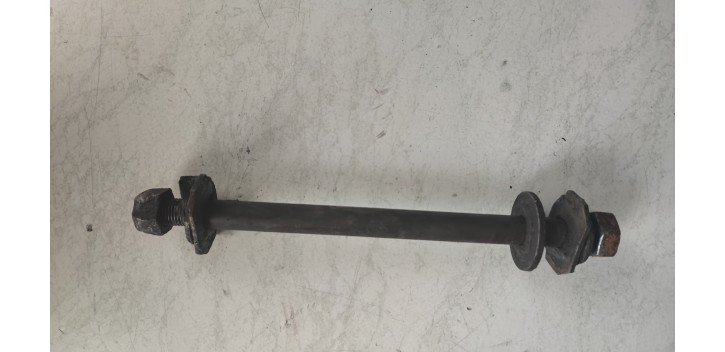 Axe de roue AR Aprilia RX 1998