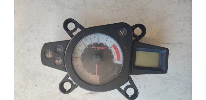 Compteur yamaha TZR 2010