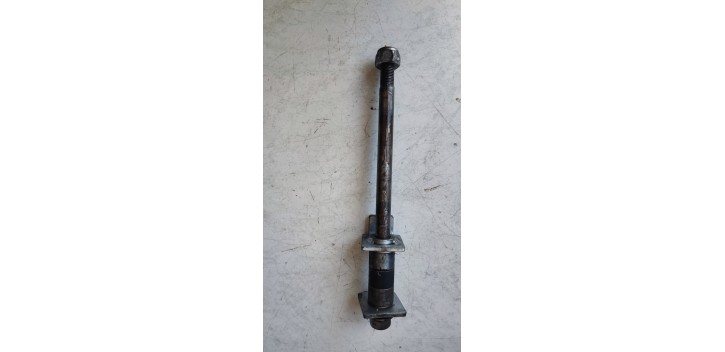 Axe de roue AR Rieju RS2 2008