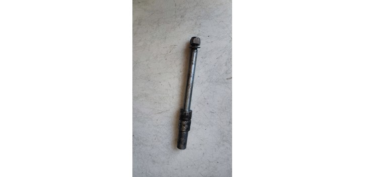 Axe de roue AV Rieju RS2 2008