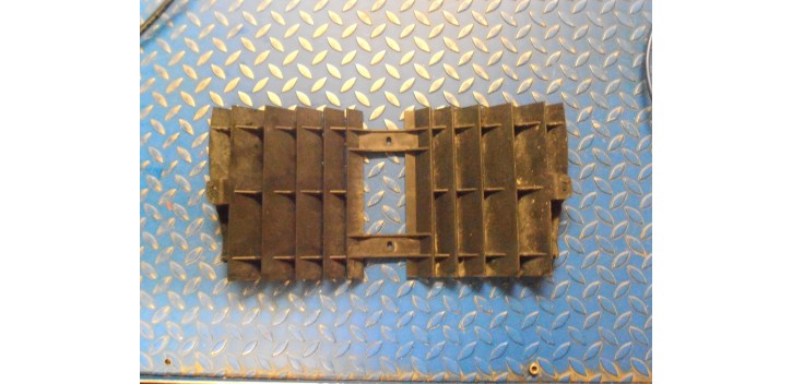 Grille radiateur et huile