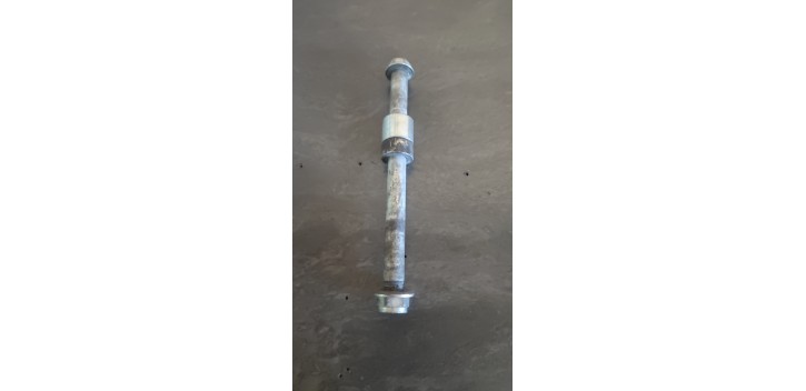 Axe de roue AR beta rr sm 2014