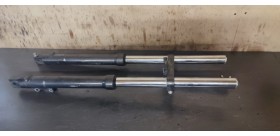 Tube de fourche neuf + té inférieur Derbi xtreme 2017