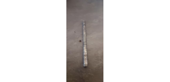 Axe de roue AV Rieju MRT 2013