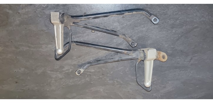 Cale pieds AR Rieju RS3 2014