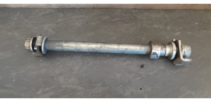 Axe de roue AR Fantic enduro 2017